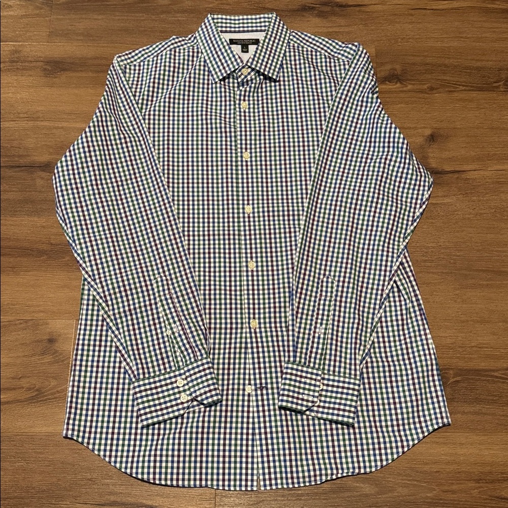Banana Republic Non Iron Slim Fit Plaid Men's Shirt. Size Large